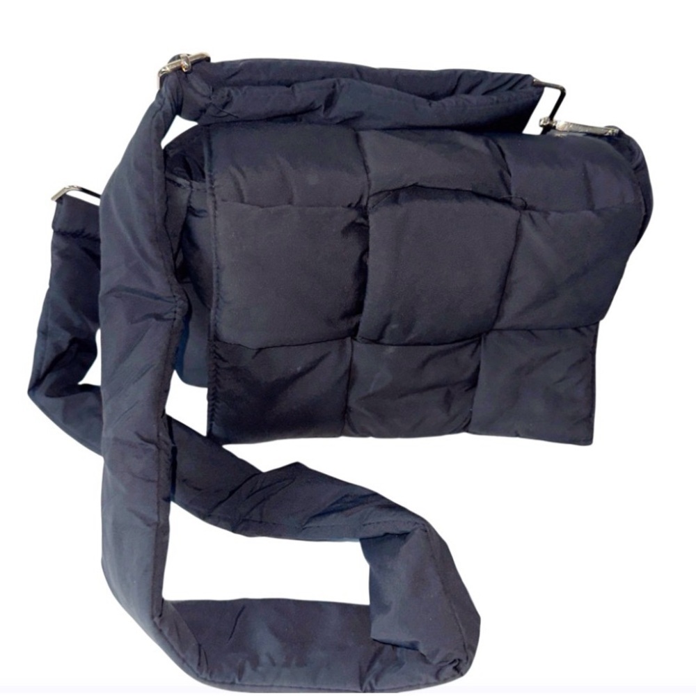 Black Puffer Nylon Quilted Shoulder Crossbody Bag Adjustable Strap Gorpcore Work - Picture 5 of 13
